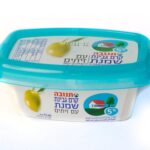 קרם גבינה שמנת בתוספת זיתים תנובה