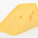 גבינה עמק 28% מגורדת